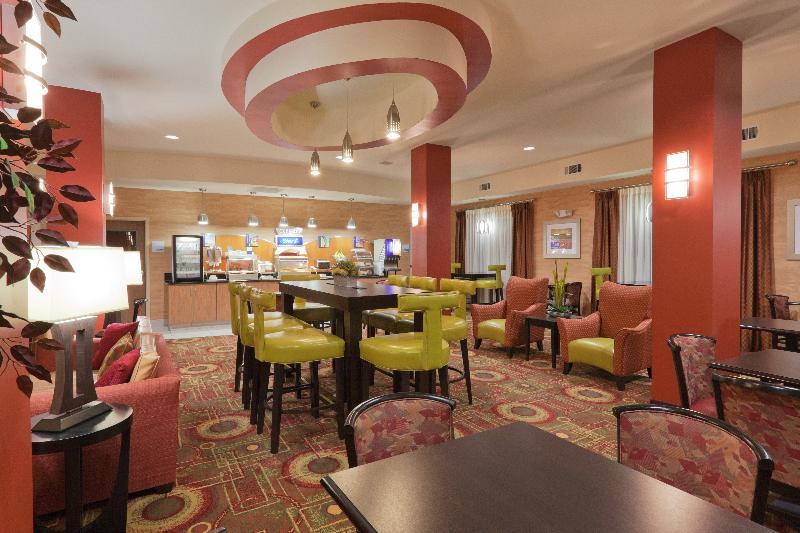 Holiday Inn Express Hotel Winona North By Ihg Esterno foto